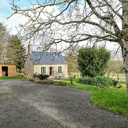 Le Lotus - 1000 M² De Jardin Putanges